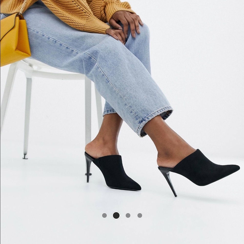 New Look Black Mules